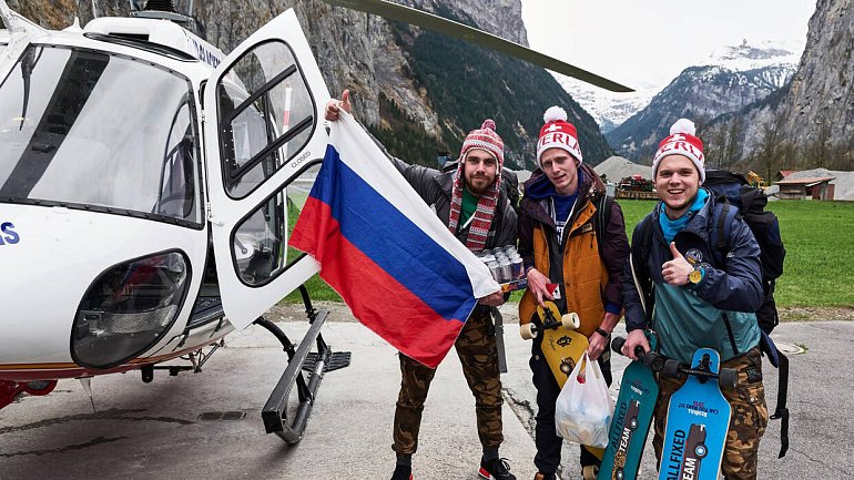 Российских студентов оставят в Европе без денег и мобильной связи - фото