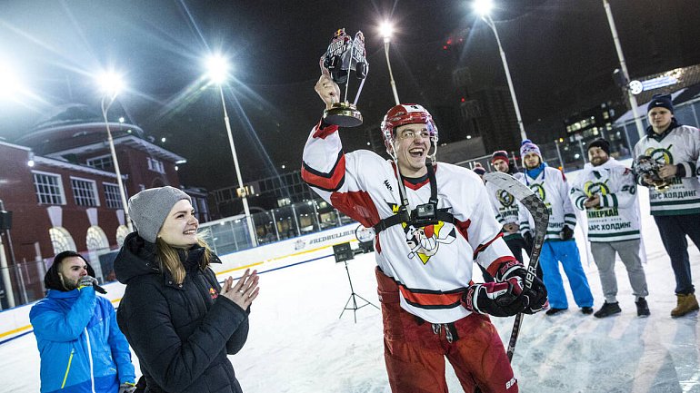 «Метеор» (Липецк) второй год подряд выиграл хоккейный турнир Red Bull Шлем и Краги - фото
