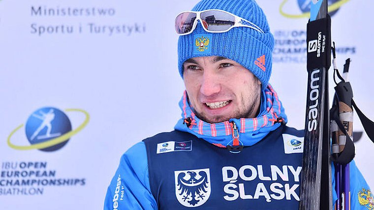 Логинов показал третье время в индивидуальной гонке на Кубке IBU - фото