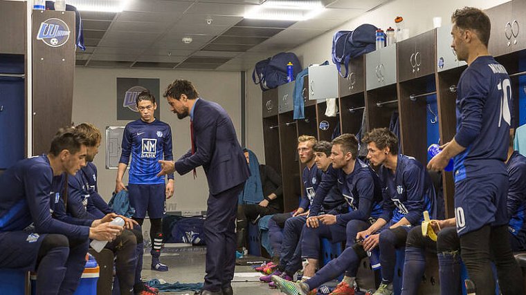 «Тренер» Козловского — о петухах и взятках, но стал одним из лучших «матчей» в российском футболе за последние десять лет - фото
