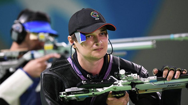 Масленников стал вторым в стрельбе из винтовки с 10 метров на этапе КМ - фото