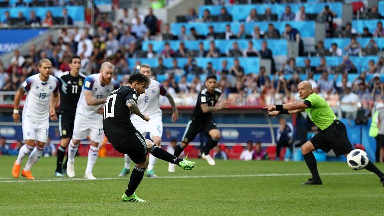 Аргентина не сумела переиграть Исландию, Месси не забил пенальти - фото