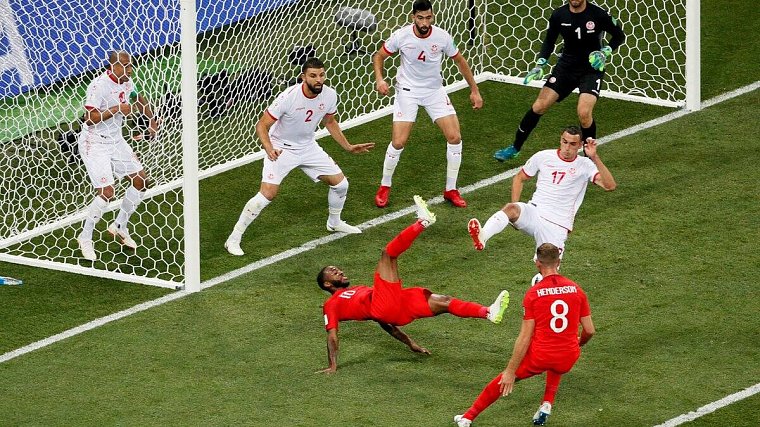 Англия вырвала победу у Туниса на 91 минуте - фото