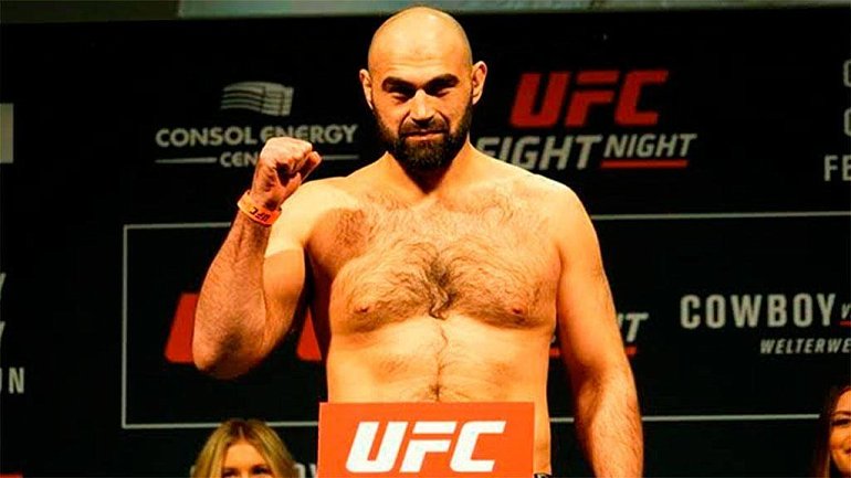 Российский боец Абдурахимов проведет бой с экс-чемпионом UFC Орловским - фото