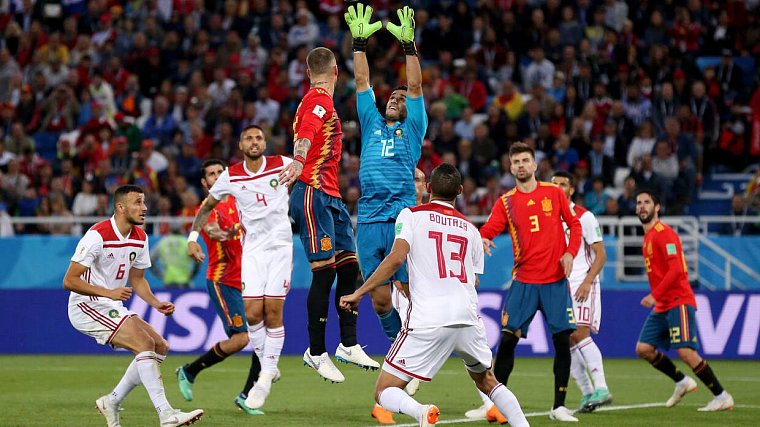 Испания в дополнительное время сравнивает счет с Марокко и встретится в плей-офф с Россией - фото