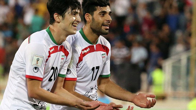 23-х летний нападающий Сердар Азмун объявил об уходе из сборной Ирана - фото