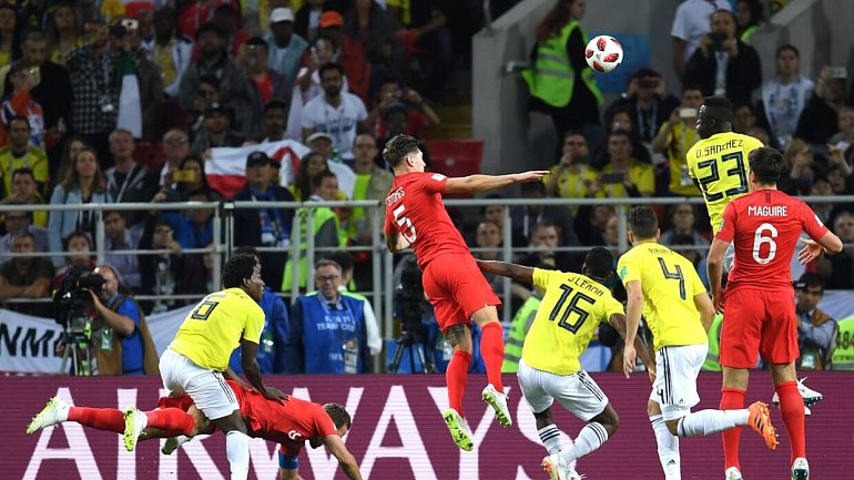 Колумбия на последних минутах сравнивает счет в матче с Англией, ничья после основного времени - фото