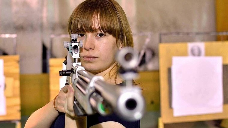 Юлия Каримова — чемпионка мира по стрельбе из малокалиберной винтовки - фото