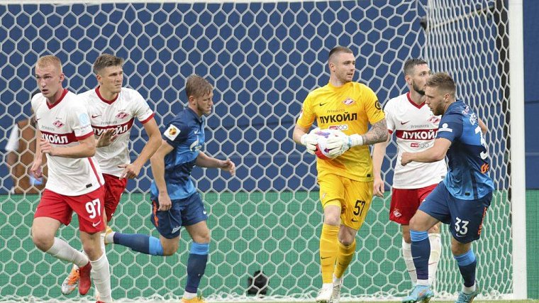 Павлюченко назвал «Спартак» единственным конкурентом «Зенита»  - фото