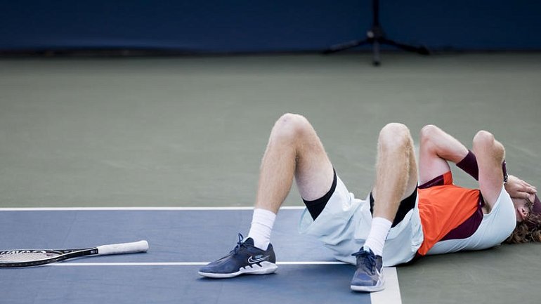 Мужской теннис превращается в женский? Хачанов, Рублев и Медведев рушат все ожидания на US Open-2022 - фото