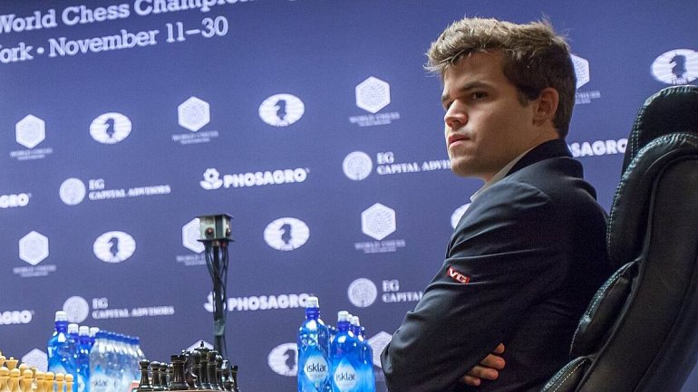 Первая ничья в матче за шахматную корону. Какой счет в противостоянии Каруана – Карлсен? - фото