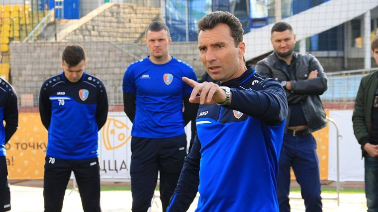 Агент ряда игроков «Тамбова» объяснил странную замену тренера в клубе - фото