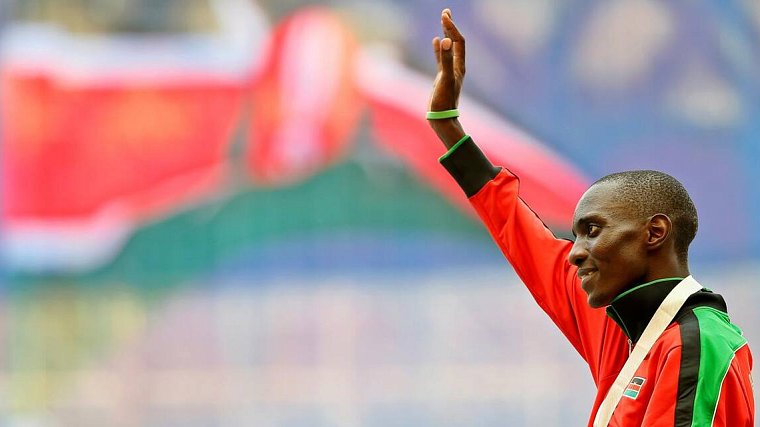 Дисквалифицированный за допинг кениец пригрозил использовать оружие, если у него заберут медали - фото