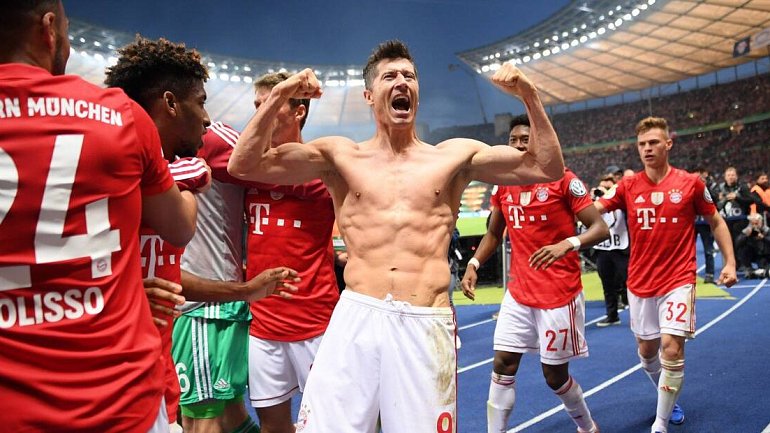 «Бавария» стала обладателем Кубка Германии в последнем матче Рибери и Роббена - фото