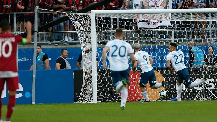 Аргентинская сборная заработала путевку в четвертьфинал Кубка Америки - фото