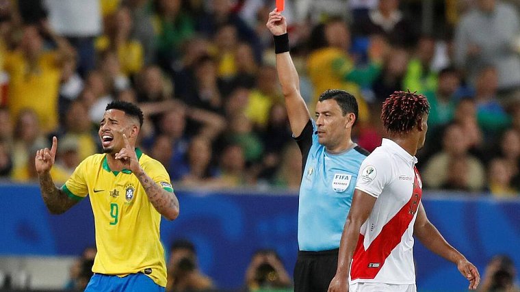 Два пенальти, красная карточка, четыре гола – Бразилия выиграла Кубок Америки - фото