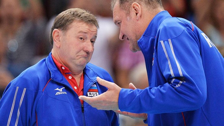 Сборную России возглавит тренер, наказанный за расистский жест - фото