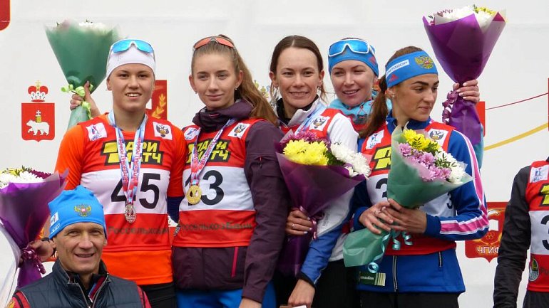 Миронова выиграла две из двух гонок на чемпионате России по летнему биатлону - фото