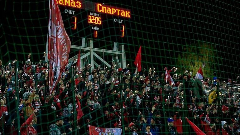 КАМАЗ готовит официальное заявление по ситуации с болельщиками «Спартака» - фото