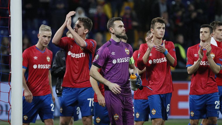У восьми игроков ЦСКА украли бутсы на базе клуба - фото
