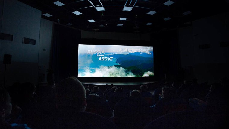 Игроки Академии «Зенита» посмотрели уникальный фильм «Россия с неба» - фото