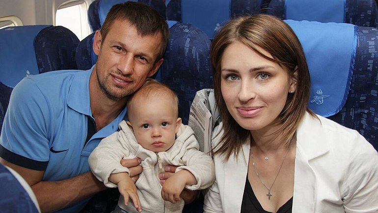 Сергей Семак готовится стать дедушкой, а его супруга – рок-н-рольной бабушкой - фото