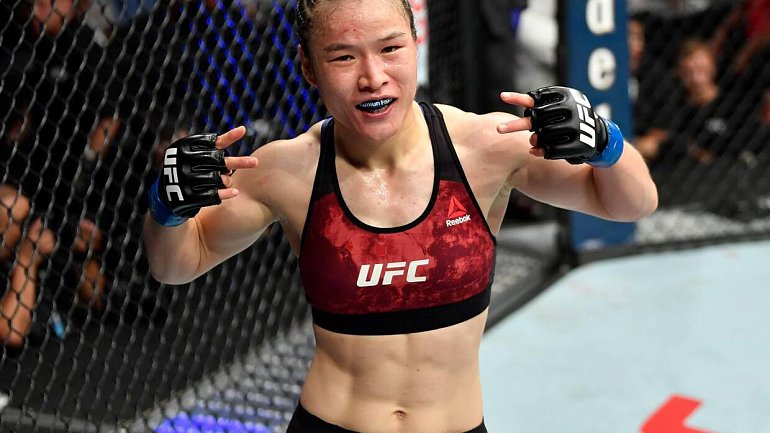 Чемпионка UFC из Китая решила продолжить подготовку к бою в США из-за коронавируса - фото