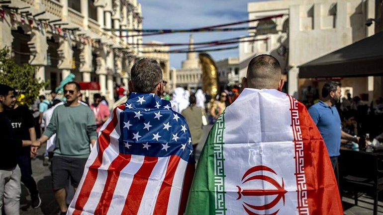 Иранские болельщики подрались перед матчем с США - фото