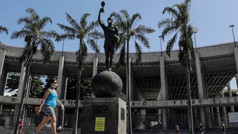 «Это будет беспрецедентная потеря». Что происходит с футболом в Бразилии на фоне пандемии - фото