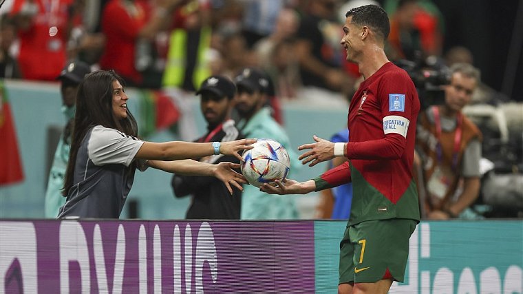 Агент считает, что Роналду оставят в запасе сборной Португалии даже на финал ЧМ-2022 против Месси - фото