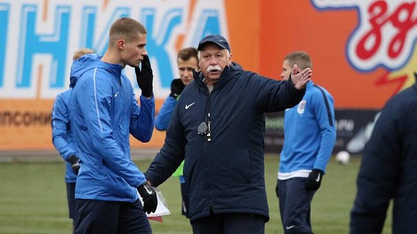 В «Ленинградце» официально сменился главный тренер - фото