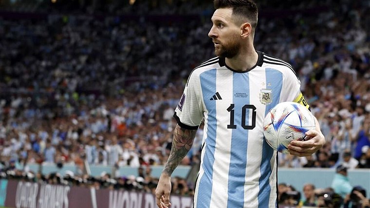 ФИФА открыла дисциплинарное дело из-за слов Месси в адрес судьи матча Аргентина – Нидерланды - фото