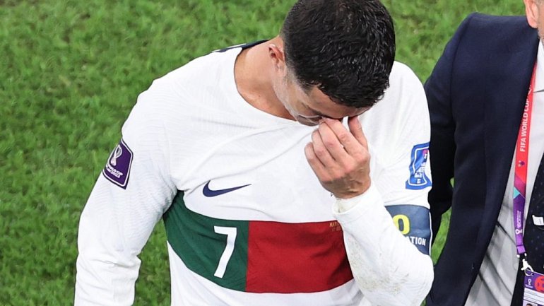 Роналду расплакался после матча со сборной Марокко - фото