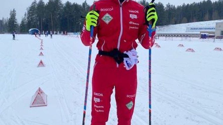 Тренер Большунова заявил, что лыжник не подрезал Устюгова - фото