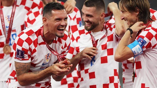 Бывший игрок сборной Хорватии объяснил, почему Ловрен остался в «Зените» - фото