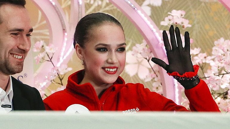 Загитова победила Косторную с большим отрывом в конкурсе красоты - фото