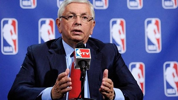 Умер бывший комиссар НБА - фото