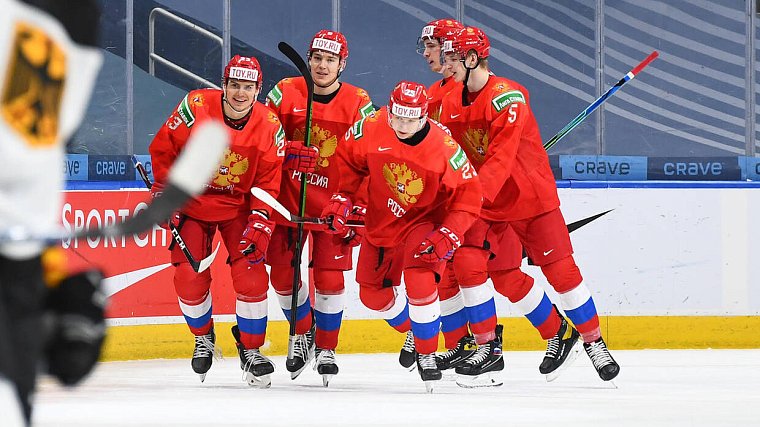 Форвард сборной России Пономарев объяснил, почему так тяжело далась игра против Германии - фото