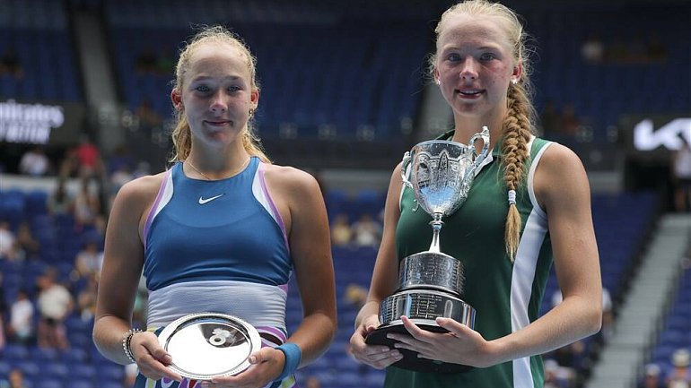 Россиянка Корнеева обыграла соотечественницу Андрееву и выиграла юниорский Australian Open - фото
