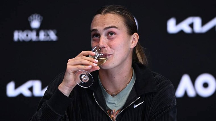 «Арина, за тебя!». Лукашенко выпил за победу Соболенко на Australian Open - фото