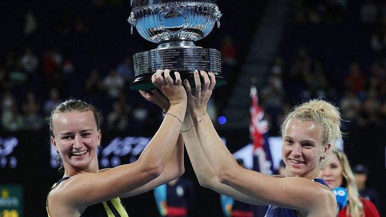 Чешские теннисистки Крейчикова и Синякова стали чемпионками Australian Open в парах - фото