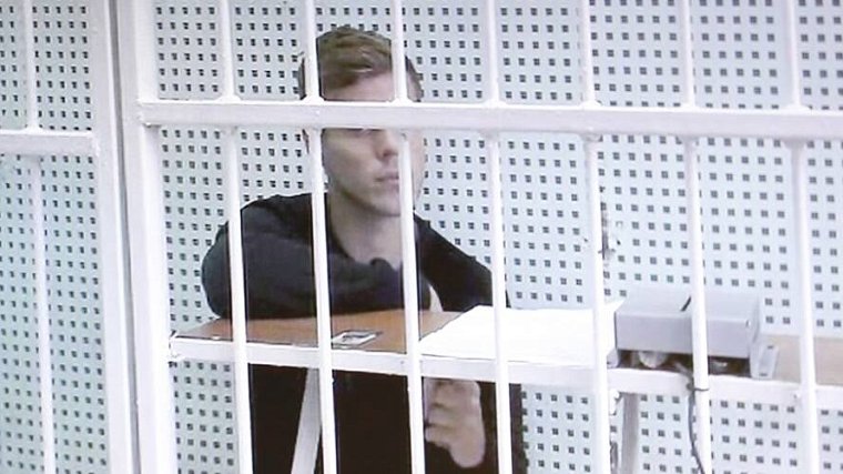 Комментатор Андронов назвал Кокорина тюремным уродцем - фото