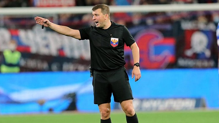 Арбитр Вилков вернулся в судейсий состав. Он обслужит матч кубка России - фото