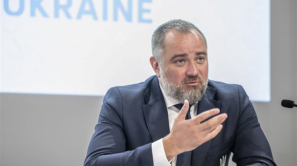 Президент Украинской ассоциации футбола отстранен от должности - фото