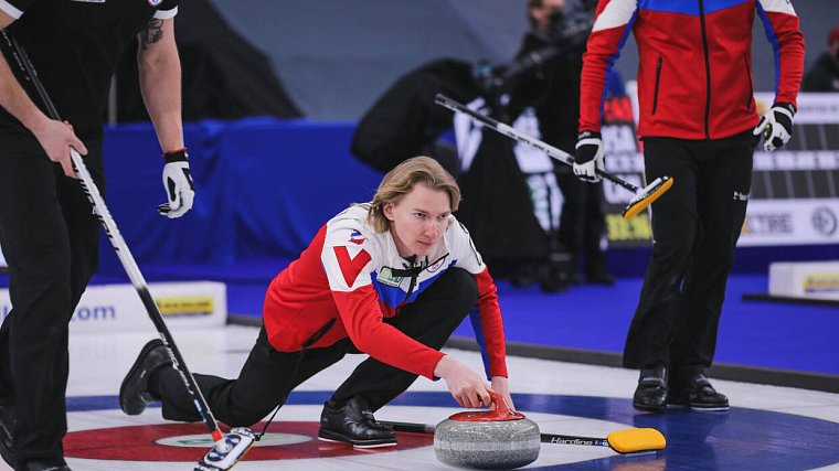 Российские керлеры впервые обыграли канадцев на чемпионате мира - фото