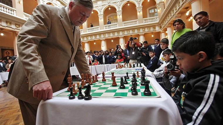 Карпов выступил против перехода в Азиатскую шахматную федерацию - фото
