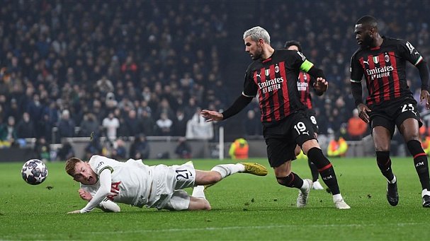 «Милан» качественно сыграл по счету и лишил Кейна четвертьфинала Лиги чемпионов - фото