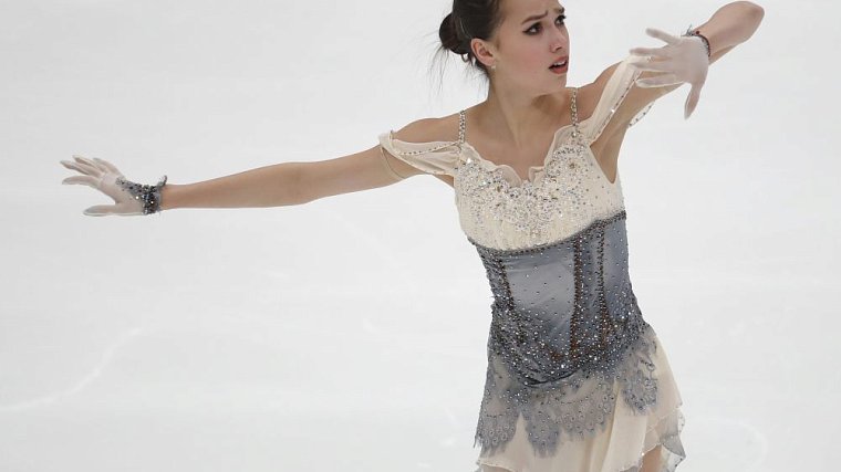 Загитова призналась, что чувствует себя увереннее на льду, чем в роли ведущей - фото