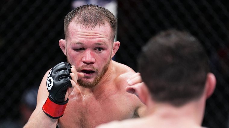Боец UFC Мокаев не считает, что Петру Яну нужно ехать подтягивать борьбу в Дагестан - фото
