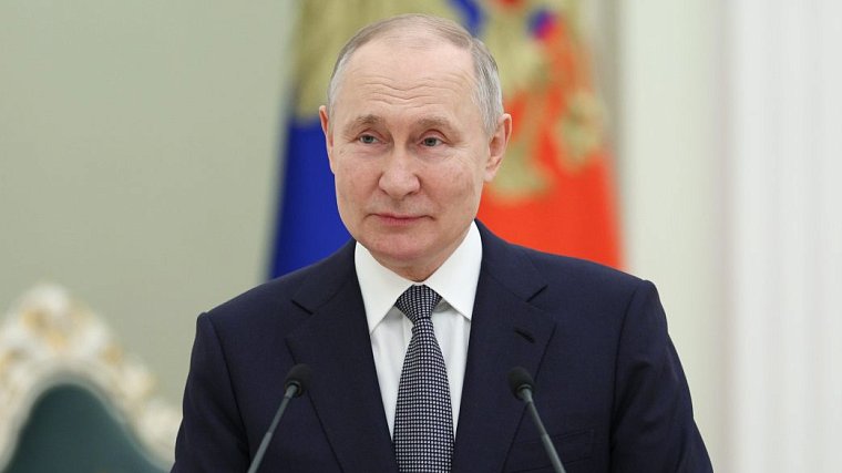 Владимир Путин поручил упростить процедуру получения Fan ID - фото